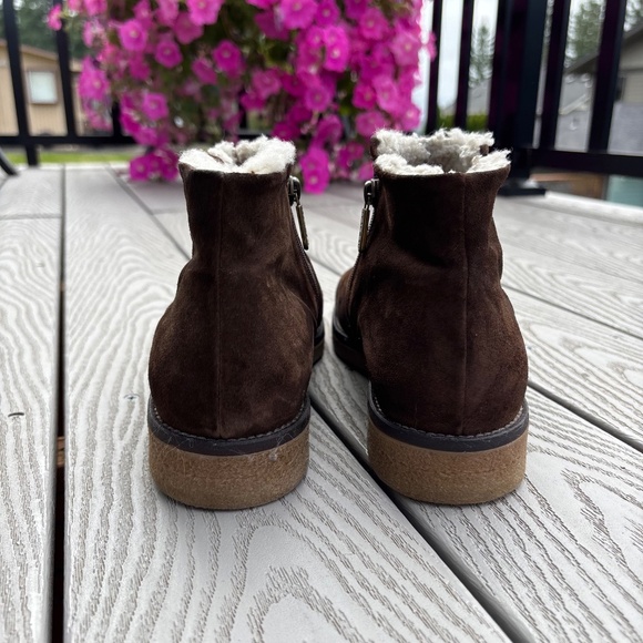Italeau Waterproof Foliana Suede Round Toe Ankle Zip Booties US Size 10.5 - Picture 8 of 10